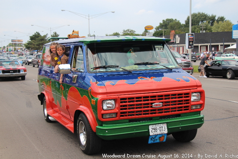 IMG_3969-Mystery Machine.jpg